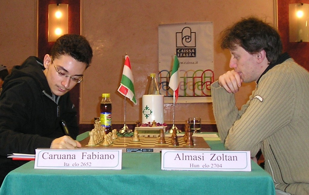 Fabiano Caruana contro Zoltan Almasi, numero uno di tabellone