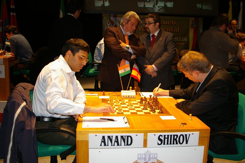 Anand contro Shirov all'8 turno (foto Cathy Rogers)